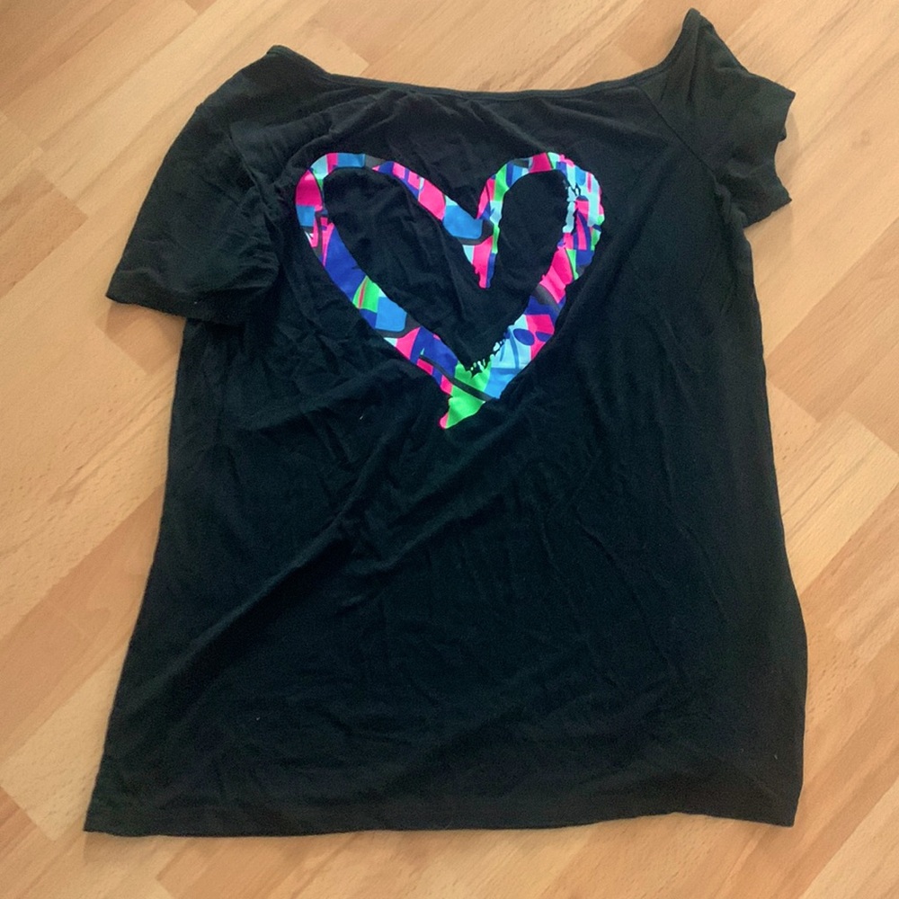 Wide neck T-shirt!